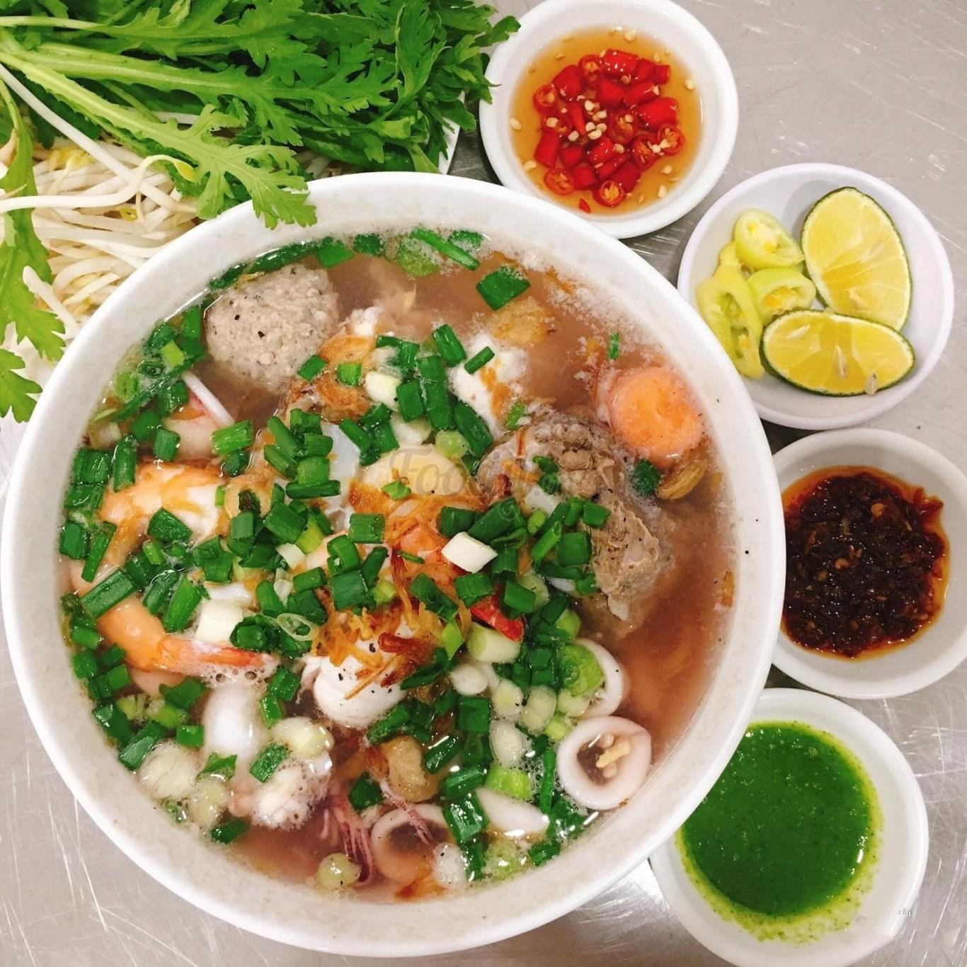 Quán ăn, ẩm thực: Quán Hủ Tiếu Mực Vũng Tàu Ngon Quận 2 Sunshine-182524112557-hu-tieu-muc-doi-vi-cho-nguoi-me-mon-soi-o-sai-gon